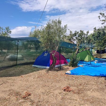 Hotel Aree Tende Presso La Casa In Campagna Di Ottavia Alezio Exteriér fotografie