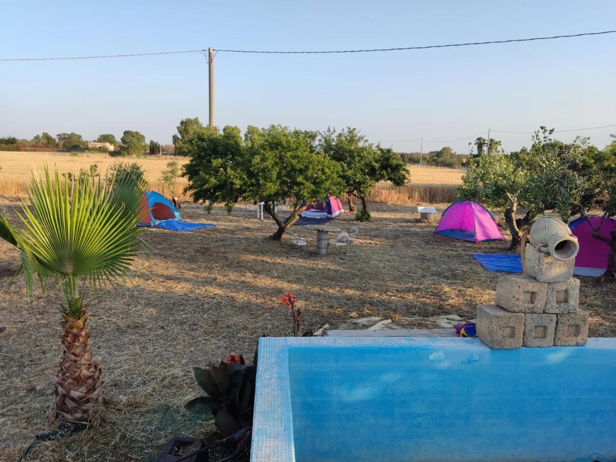 Hotel Aree Tende Presso La Casa In Campagna Di Ottavia Alezio Exteriér fotografie