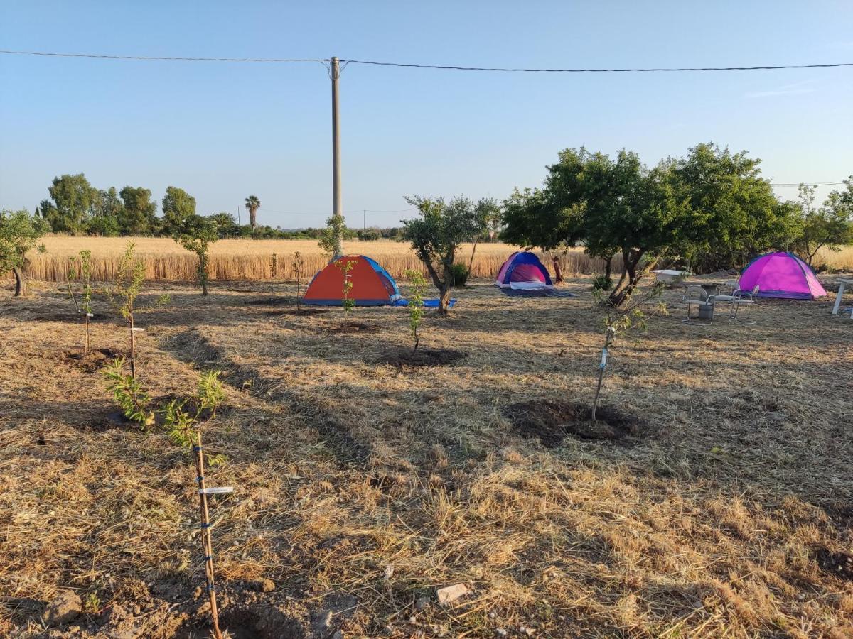 Hotel Aree Tende Presso La Casa In Campagna Di Ottavia Alezio Exteriér fotografie
