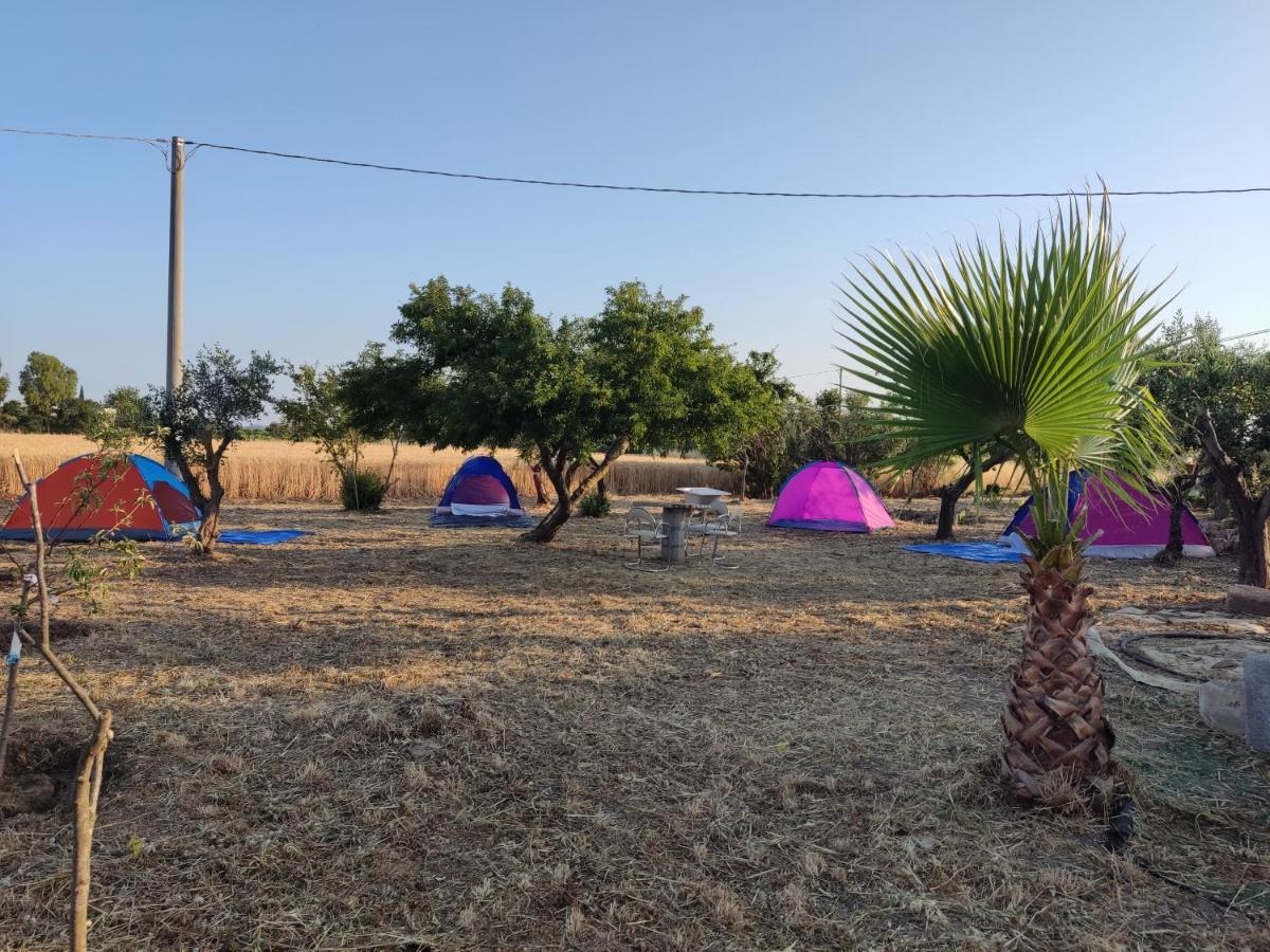 Hotel Aree Tende Presso La Casa In Campagna Di Ottavia Alezio Exteriér fotografie