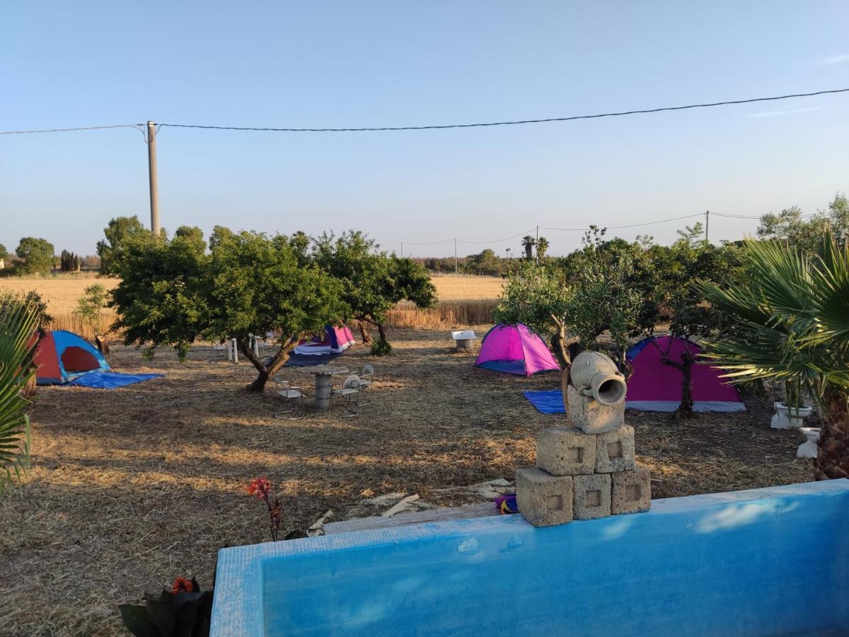 Hotel Aree Tende Presso La Casa In Campagna Di Ottavia Alezio Exteriér fotografie