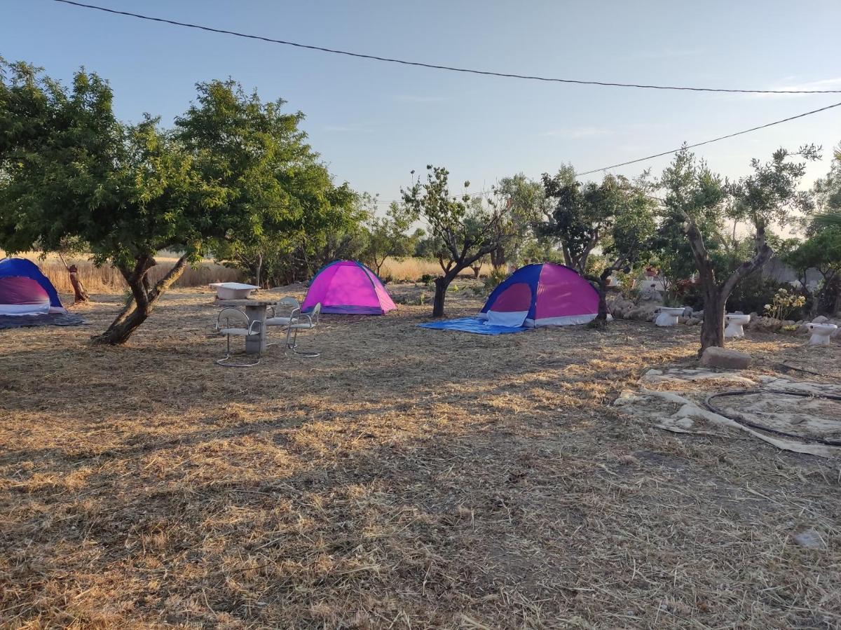 Hotel Aree Tende Presso La Casa In Campagna Di Ottavia Alezio Exteriér fotografie