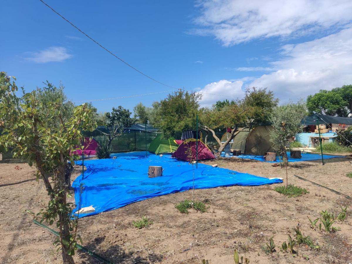 Hotel Aree Tende Presso La Casa In Campagna Di Ottavia Alezio Exteriér fotografie