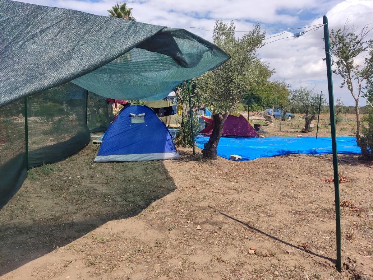 Hotel Aree Tende Presso La Casa In Campagna Di Ottavia Alezio Exteriér fotografie
